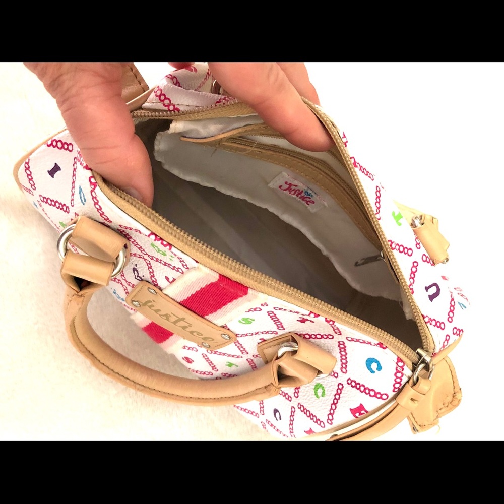 Justice Handbag - Picture 3 of 6